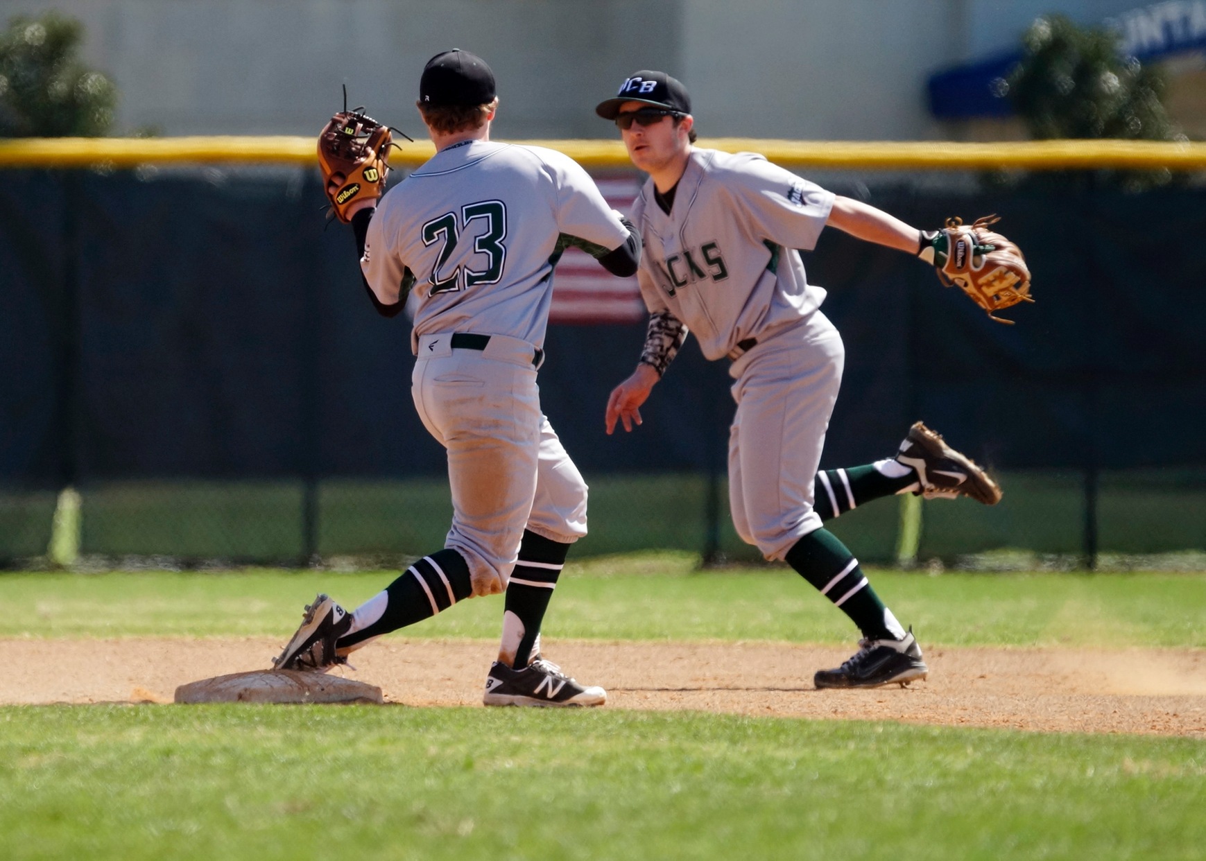 Lumberjacks Start Conference 1-3