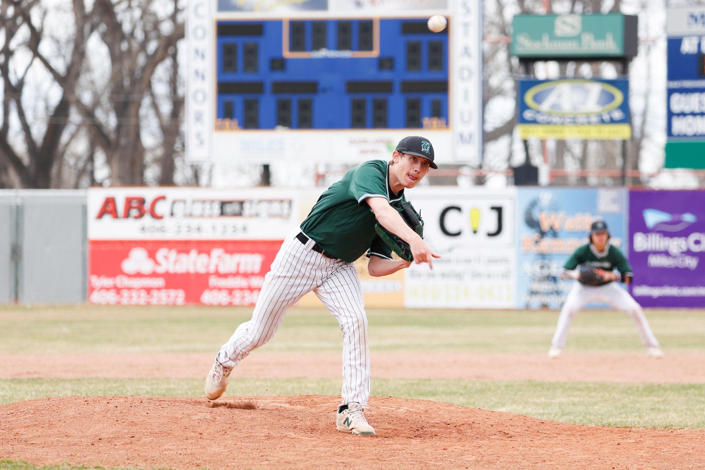 Palmer Leads Jacks to Conference Win