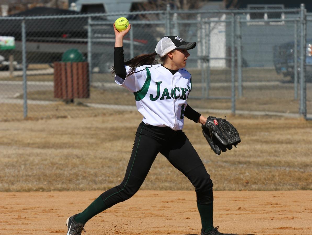 Ladyjacks Fall To Minot State JV