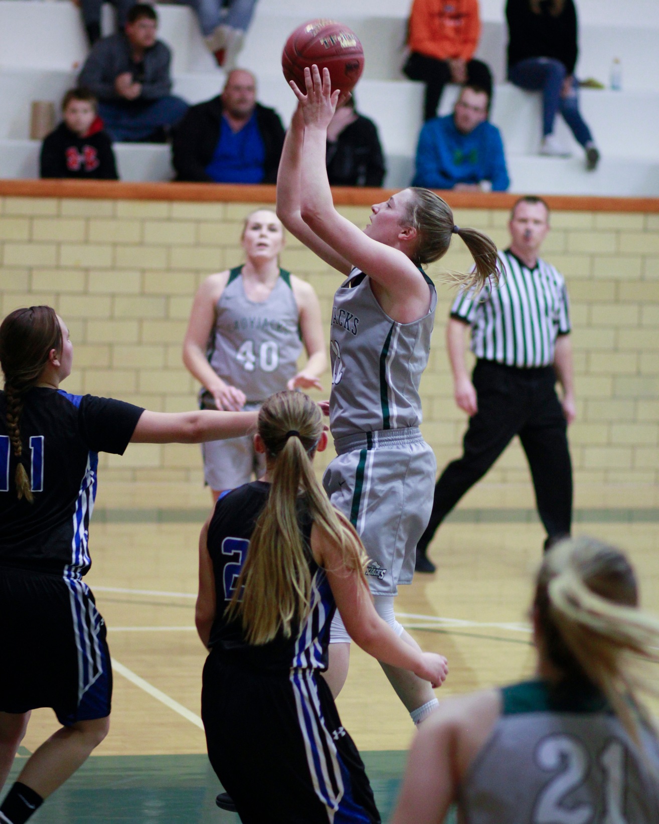 Tough Weekend for Ladyjacks