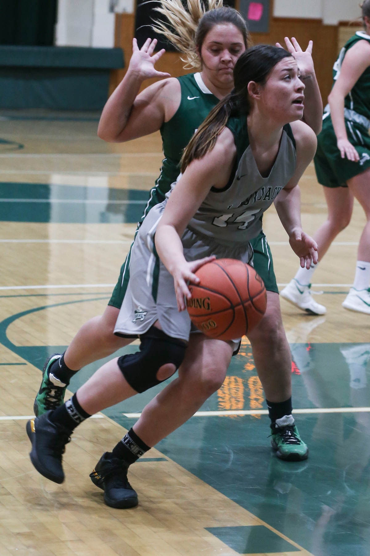 Shadlynn Severance lead the Ladyjacks with 9 points in a 46-41 loss to CMU.