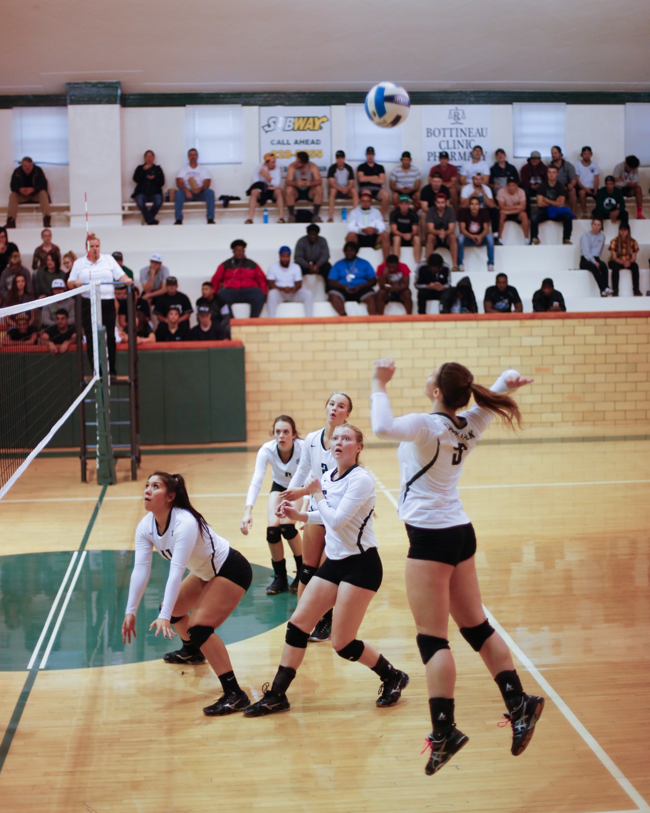 Ladyjacks Try to Sweep LRSC