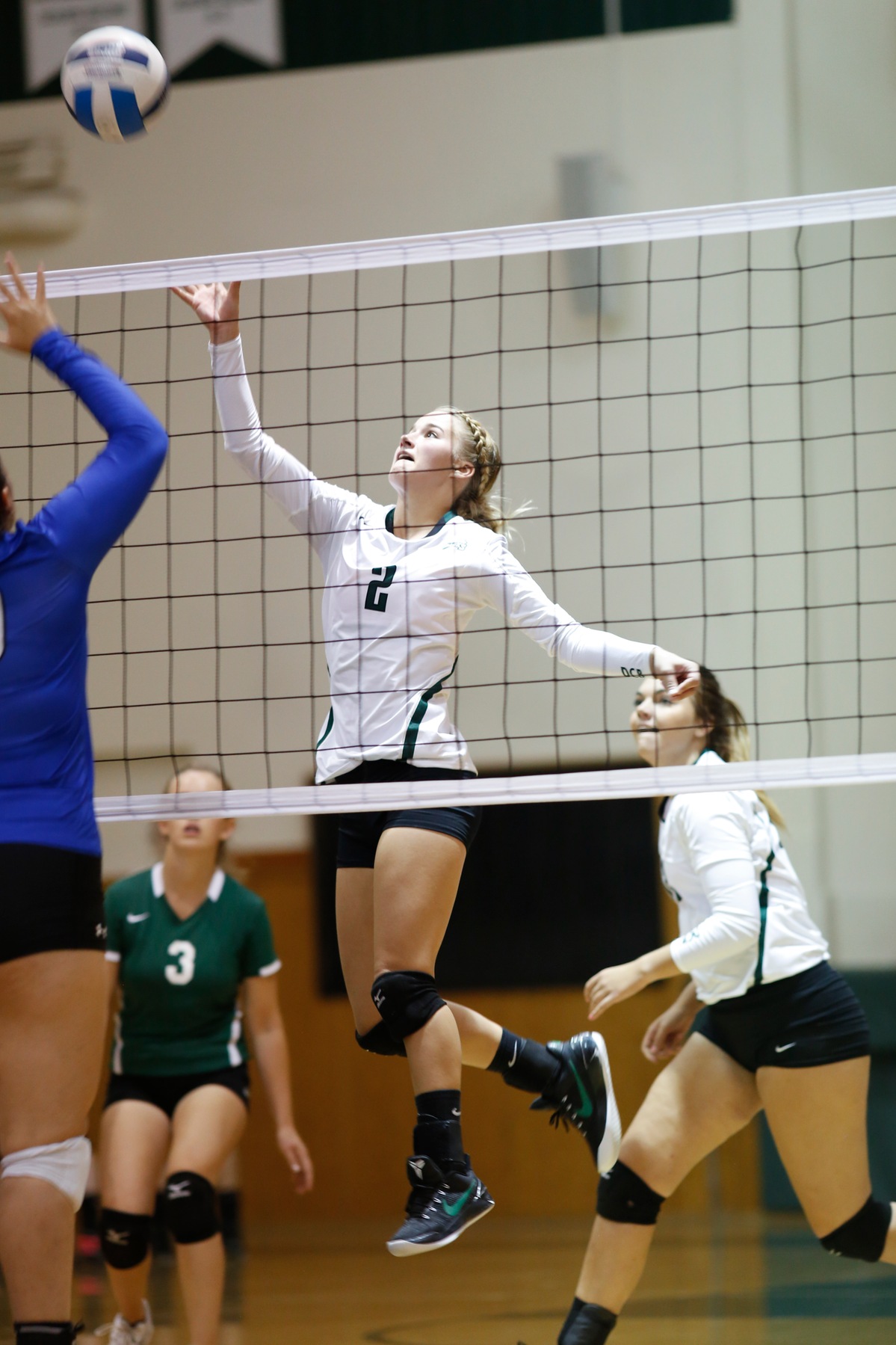 Ladyjacks Fall to Dawson CC