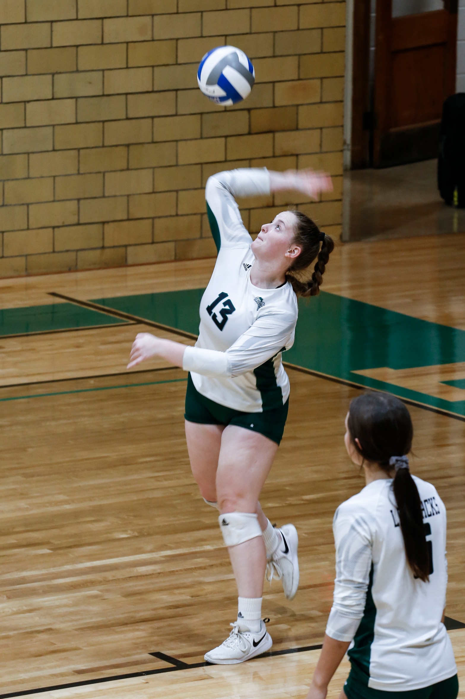 Ladyjacks Fall Short on Sophomore Night